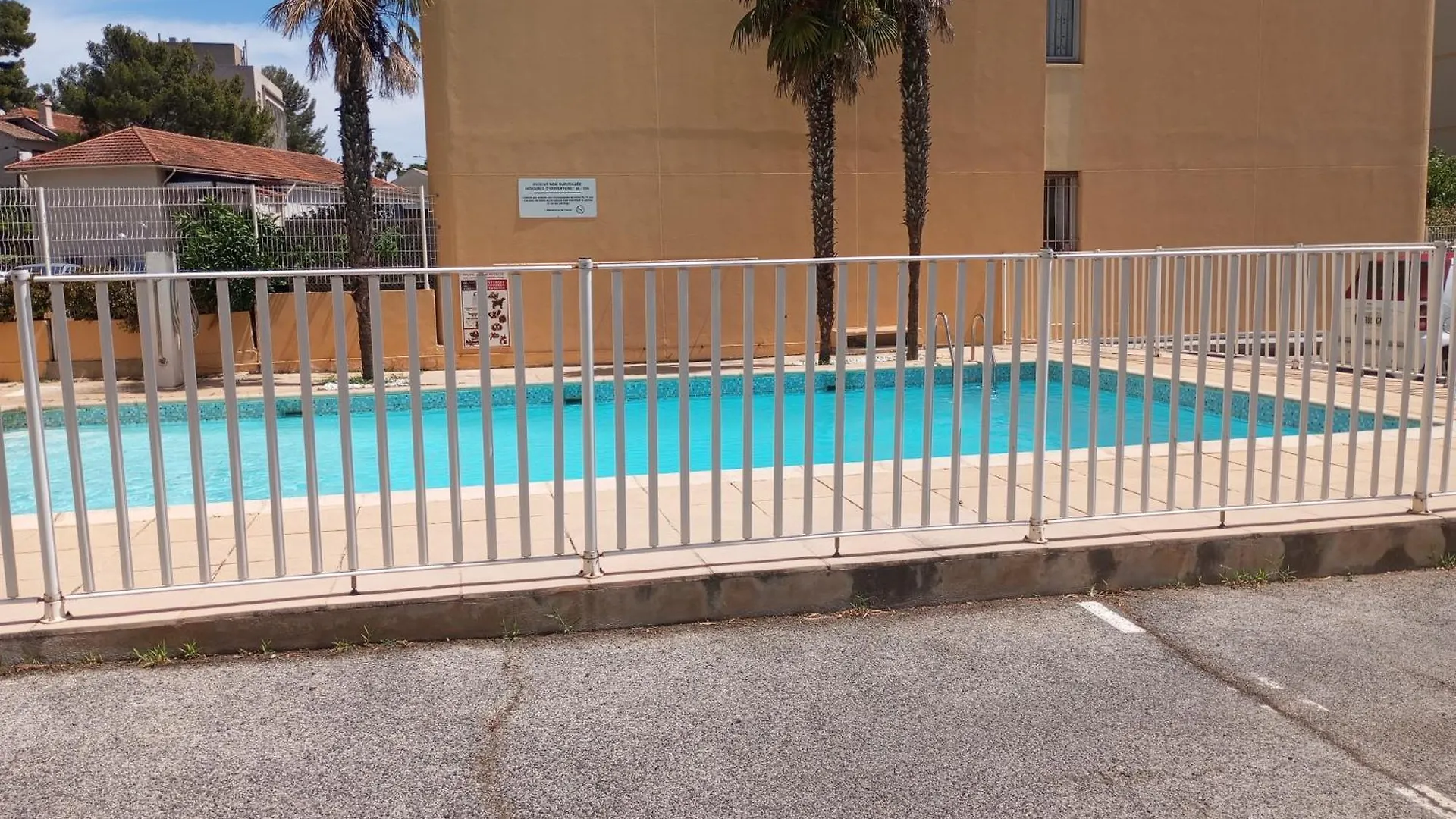 Location T2 Cavalaire Sur Mer Avec Piscine